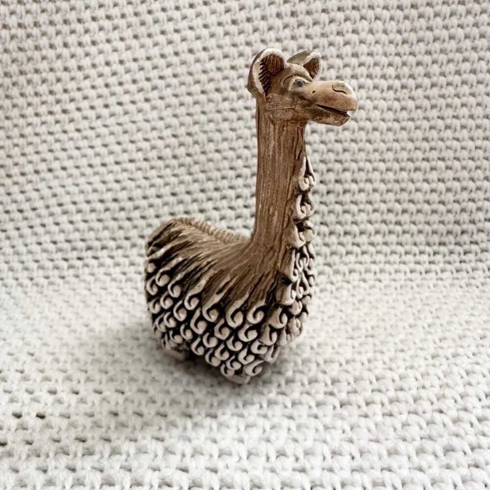 Artesania Rinconada Vicunia Llama Long Neck Painted Fur Figurine 5.5" Statue Vtg